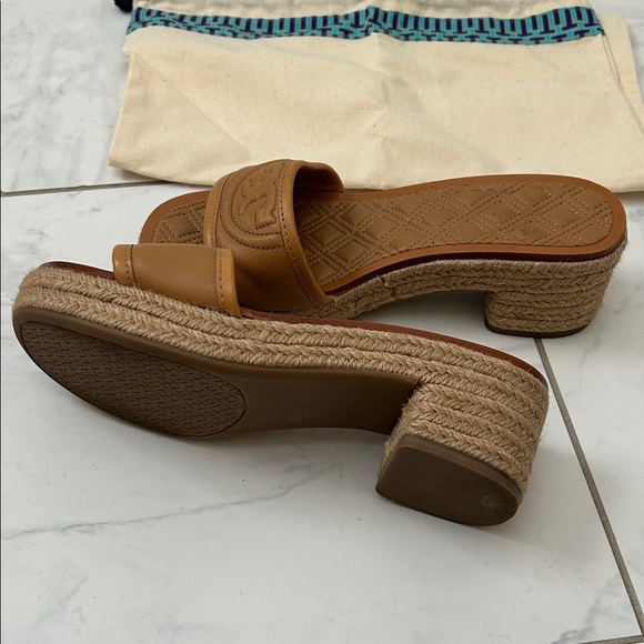 Tory Burch Elegant Tan Women's Sandals - Picture 3 of 5